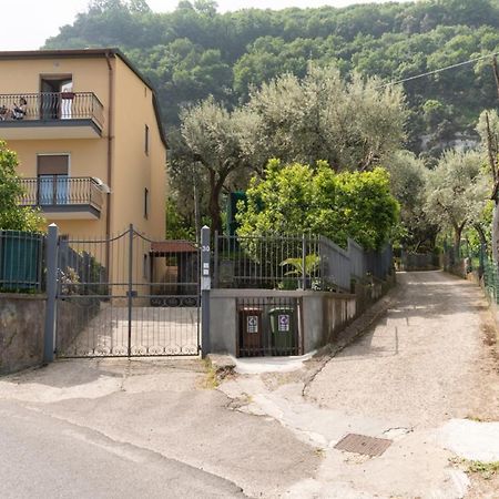Sorrentovibes - Sea View Rooftop Apartment With Jacuzzi & Garden Экстерьер фото