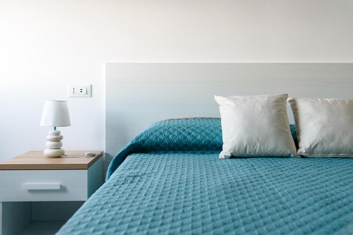 Sorrentovibes - Sea View Rooftop Apartment With Jacuzzi & Garden Экстерьер фото