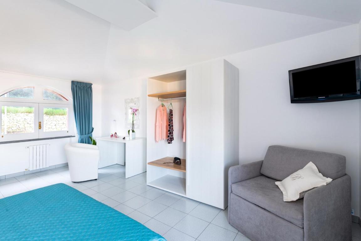 Sorrentovibes - Sea View Rooftop Apartment With Jacuzzi & Garden Экстерьер фото